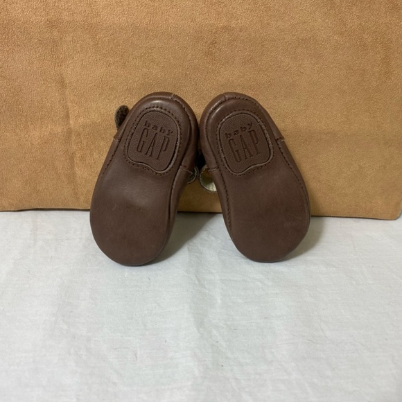 BABY GAP Brown Leather Velcro Closure Baby Shoes Size 1 - Picture 6 of 10